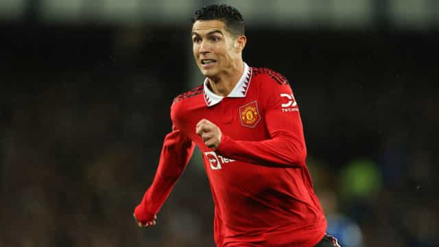 Técnico do United diz que puniu Ronaldo porque ele se recusou a entrar em campo