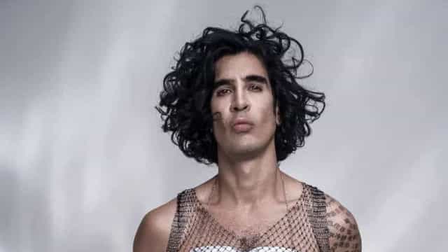 Andrés Cuervo, cantor e modelo, é encontrado morto em Paris, aos 34 anos