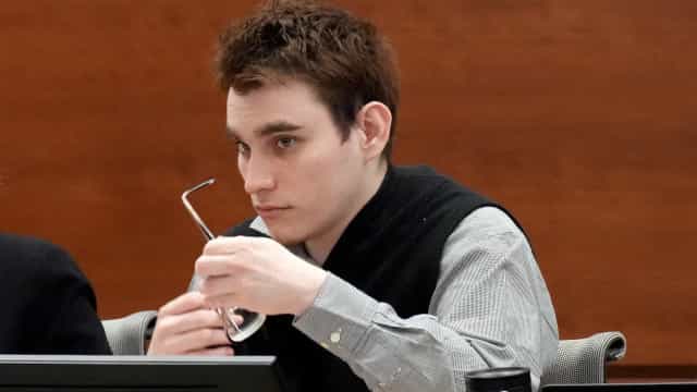 Autor do massacre de Parkland é condenado a prisão perpétua