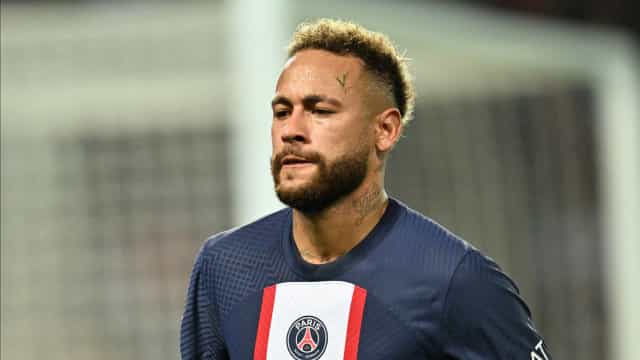 Sobrepeso de Neymar foi obstáculo para acerto com Chelsea, afirma jornal espanhol