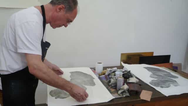 Morre Angelo Venosa, artista plástico que usava o fantástico nas esculturas