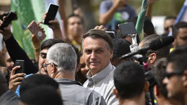 Editorial da Nature diz que reeleição de Bolsonaro seria ameaça à democracia e ao ambiente