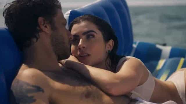 Em ‘Travessia’, Jade Picon e Chay Suede movimentam web com 1º cena de sexo
