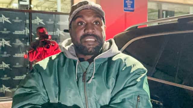 Kanye pede desculpa e diz: "Agora sei o que é ter um joelho no pescoço"