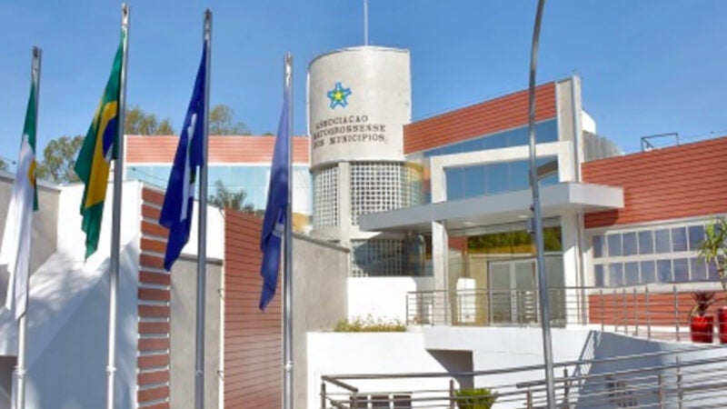 Prefeitos de Mato Grosso debatem com governo alteração na distribuição de ICMS para Educação e Saúde