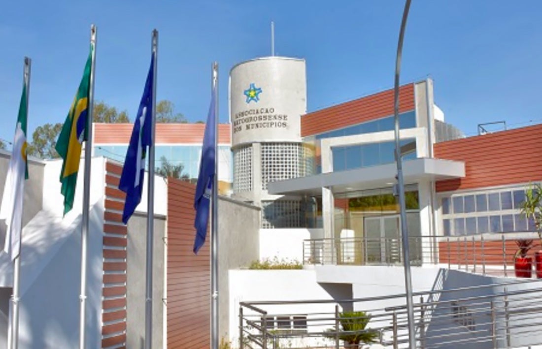 Prefeitos de Mato Grosso debatem com governo alteração na distribuição de ICMS para Educação e Saúde