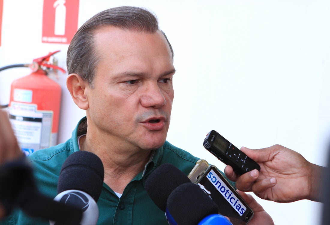 Senador Wellington Fagundes é submetido a cirurgia para retirade de nódulo