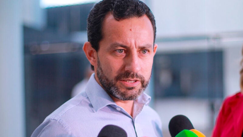 Prefeito define pagamento de 13º em cota única em Nova Mutum; R$ 5,7 milhões