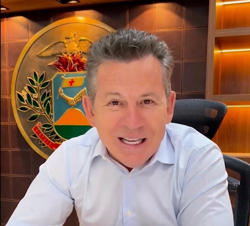 Mauro anuncia que Estado escolherá 100 alunos da rede estadual para cursar inglês na Inglaterra