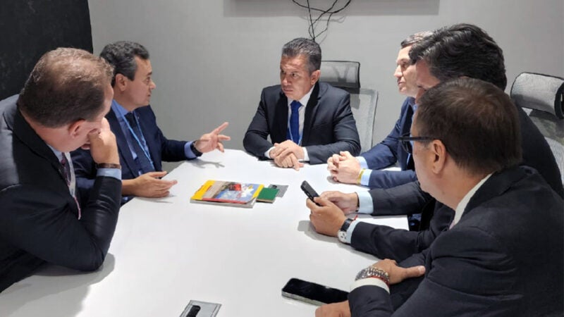 Mauro debate com presidente de banco renegociação de dívida e destravar nova concessão da BR-163 de Sinop ao MS