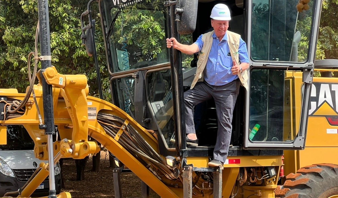 Sinop: prefeito inaugura asfaltamento no Jardim Umuarama I