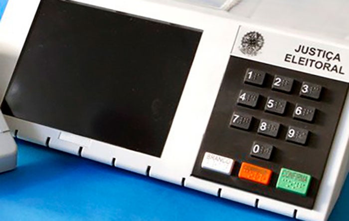 PL e Bolsonaro entram com representação no TSE para anular votos em parte das urnas eletrônicas das eleições