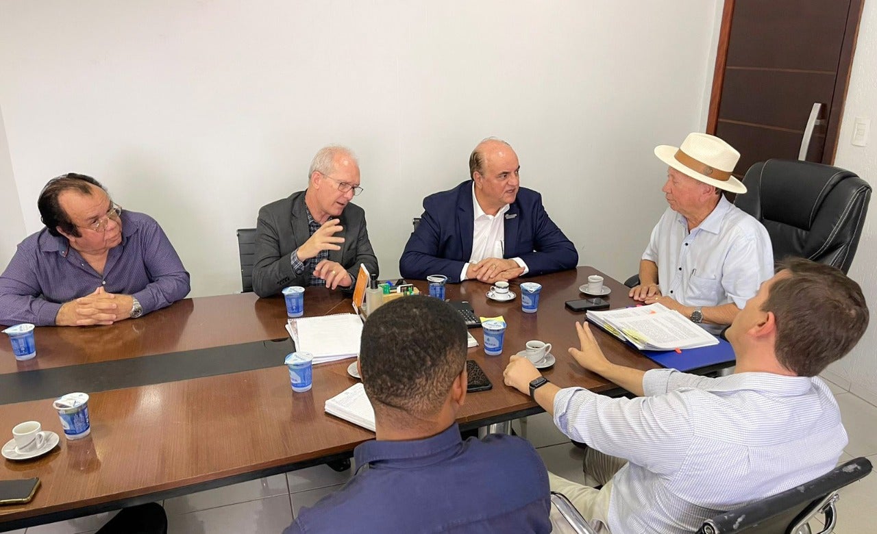 Presidente da Fecomércio se reúne com Dorner e visita obras do Sesc em Sinop