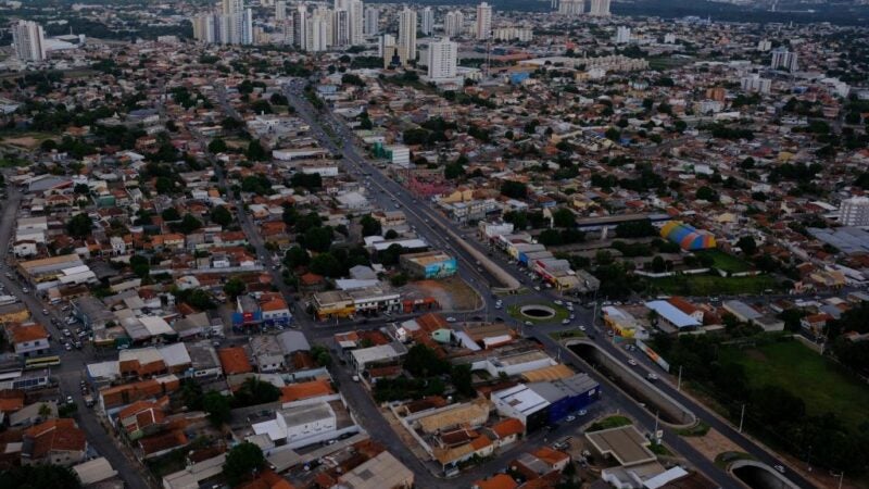 Governo protocola novo pedido e prefeitura de Cuiabá tem prazo de 10 dias para liberar autorização de asfalto em 11 bairros
