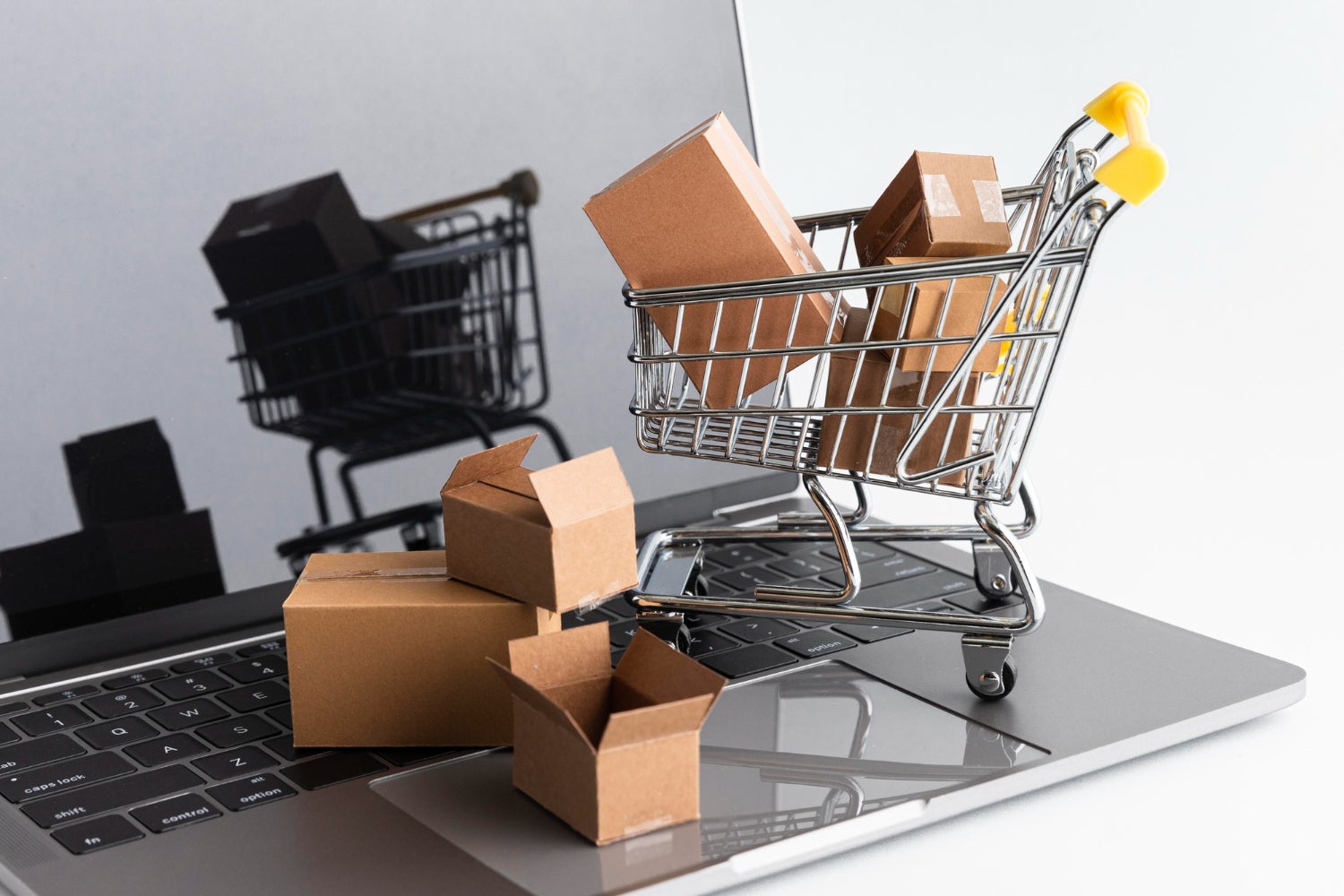 Conheça as estratégias de especialistas da Zenvia, CVC, Meta e Conquer para vender mais na Black Friday