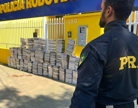 PRF apreende mais de 400 quilos de cocaína em COLÍDER-MT