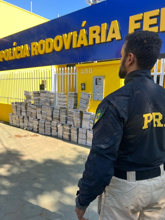 PRF apreende mais de 400 quilos de cocaína em COLÍDER-MT