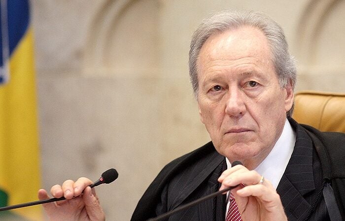Ministro retira de pauta julgamento que pode mudar composição de deputados eleitos em MT