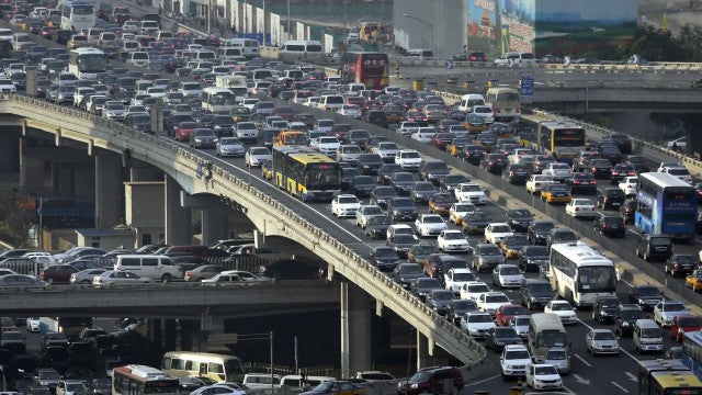 Preço de carro usado começa a ceder, mas crédito trava vendas