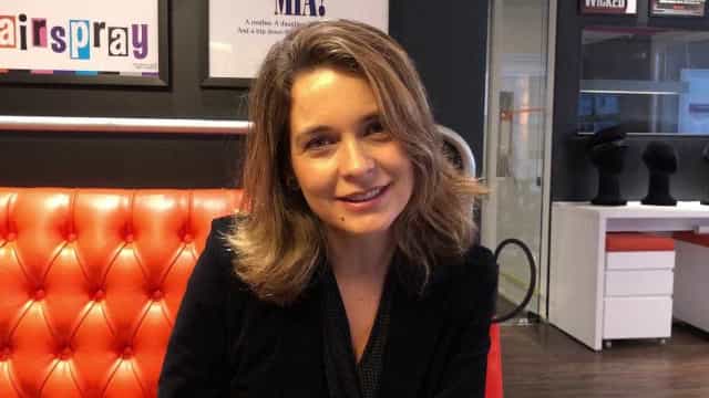 Atriz Cláudia Abreu está com Covid-19
