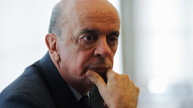 José Serra protocola PEC que substitui teto de gastos por limite de endividamento