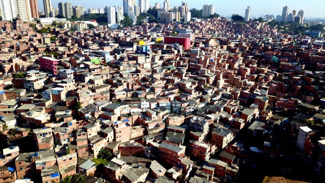 Cerca de 9% da população da cidade de São Paulo vivem em favelas