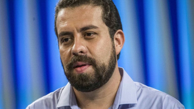 Grupo na transição deve sugerir revisão de decretos do saneamento, diz Boulos