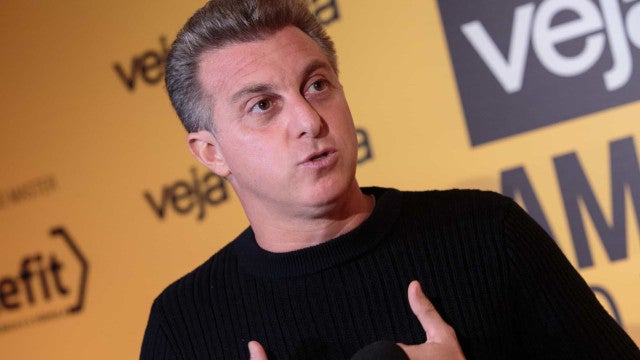 Luciano Huck critica ataques a Neymar e Gilberto Gil: ‘Atitudes desprezíveis’