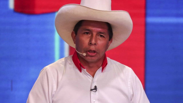 Congresso do Peru apresenta pedidos de destituição e suspensão de Castillo