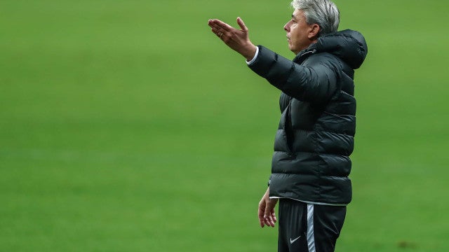 Tiago Nunes vai iniciar sua carreira internacional no Sporting Cristal, do Peru