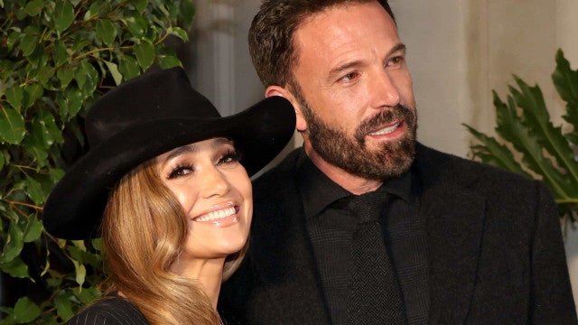 Jennifer Lopez e Ben Affleck encantam fãs em carinhoso vídeo