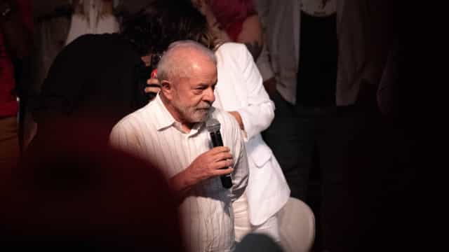 Solução para PEC da Transição deve ser dada por Lula só na terça-feira