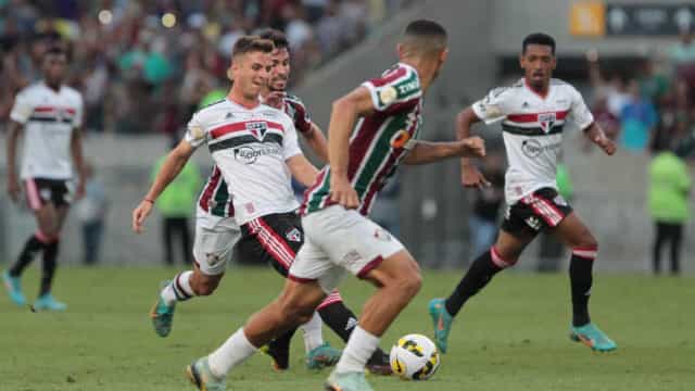Cano faz 3 gols em 13 minutos e garante virada do Fluminense sobre o São Paulo
