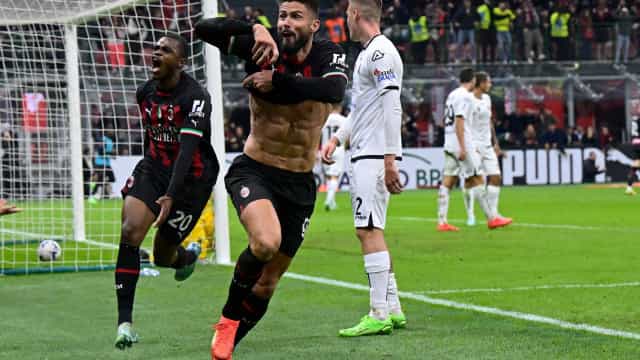 Milan sofre, mas derrota Spezia no final e fica em segundo lugar no Italiano