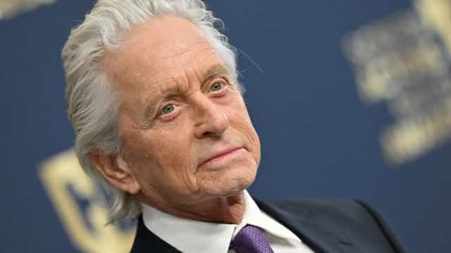 Michael Douglas surge irreconhecível e deixa fãs preocupados
