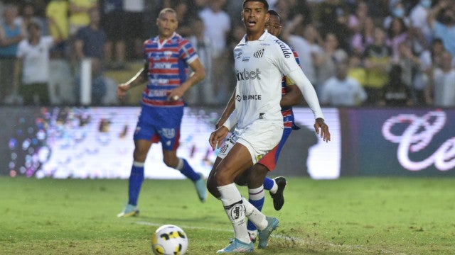 Santos perde na Vila Belmiro e Fortaleza garante vaga na Libertadores