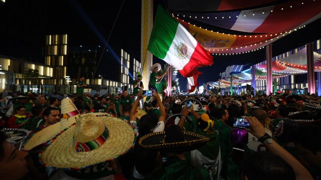 Fifa dá alerta para alto risco de briga de torcidas no jogo entre Argentina e México