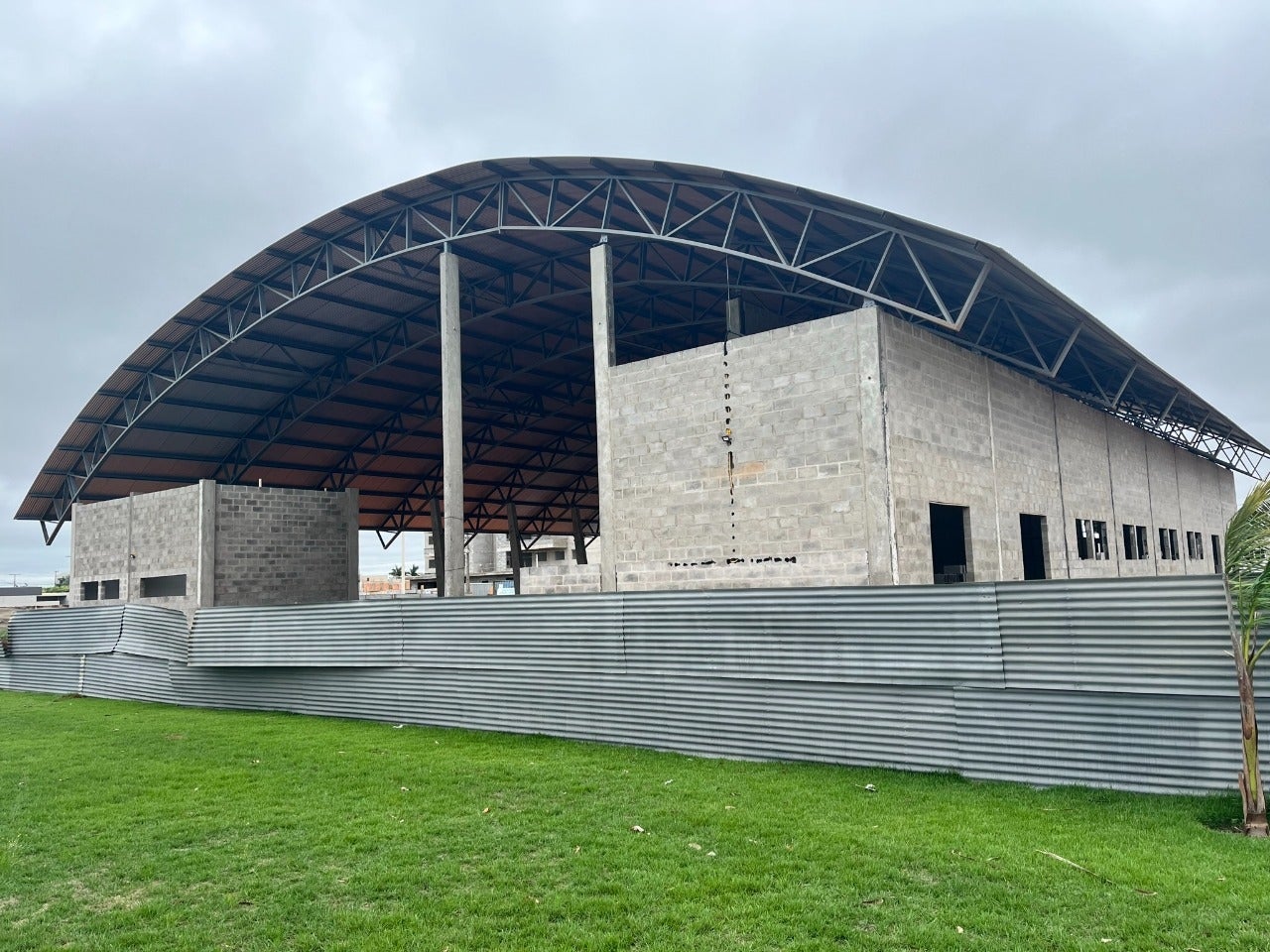 Empresa conclui 60% da construção do Mercado do Produtor em Lucas