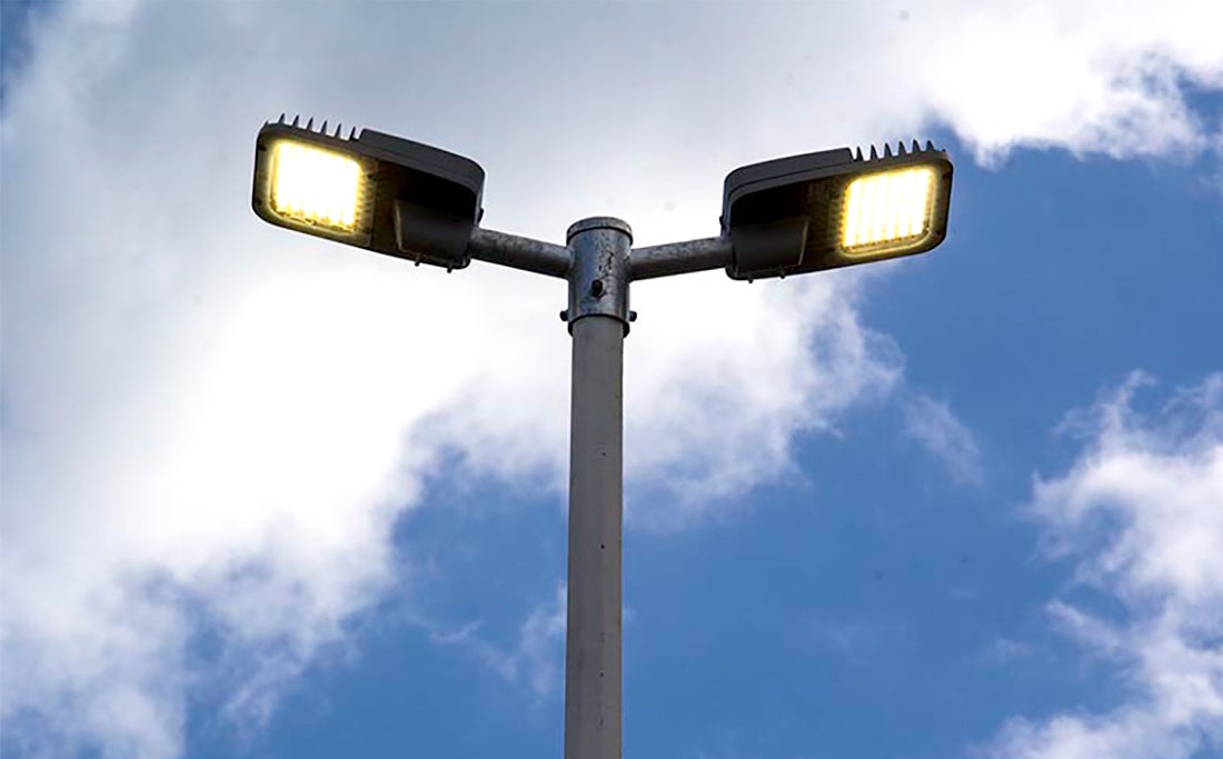 Governo de Mato Grosso entregou mais de 140 mil luminárias de leds a municípios