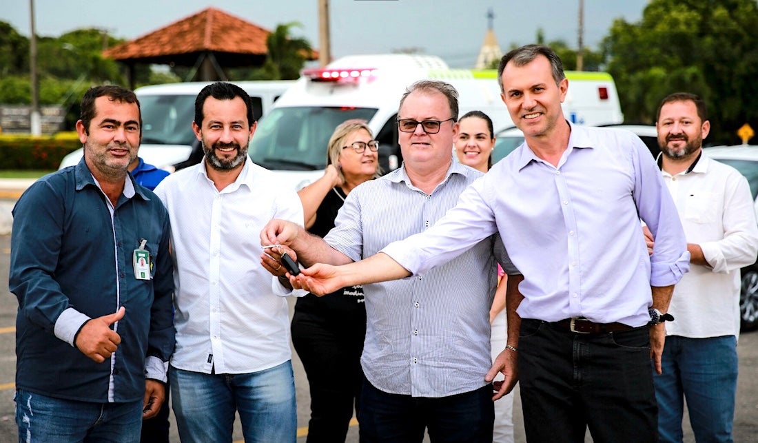 Nova Mutum: prefeito entrega mais 9 veículos e dois caminhões com investimento de R$ 2,6 milhões