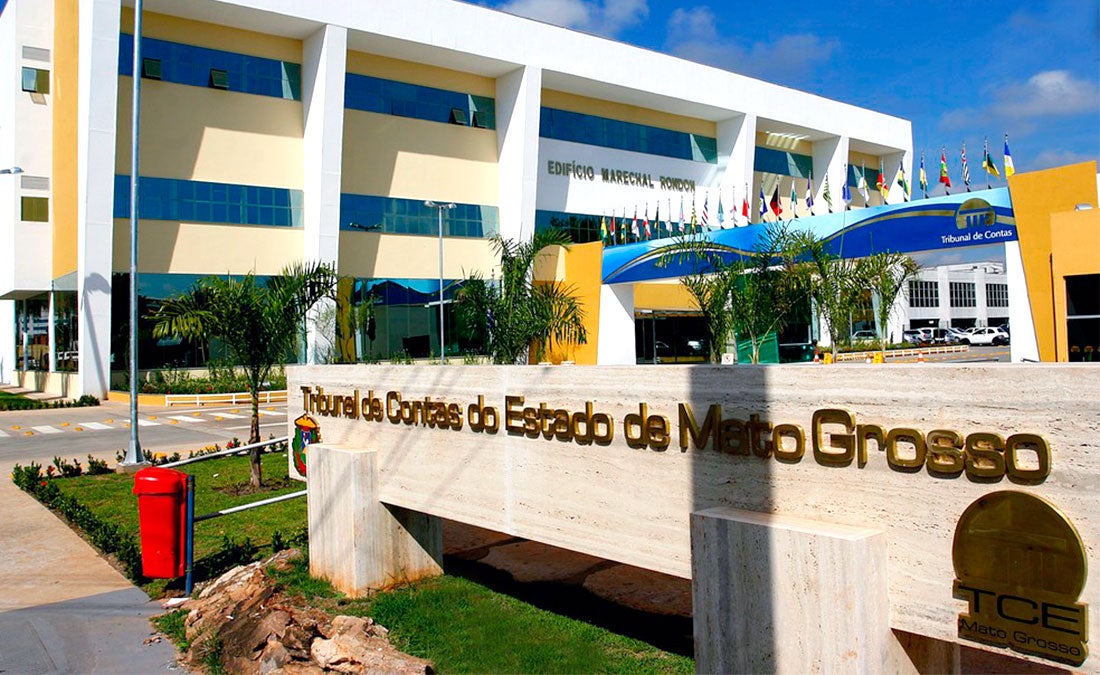 TCE media acordo entre prefeitura e governo para pavimentar 11 bairros em Cuiabá