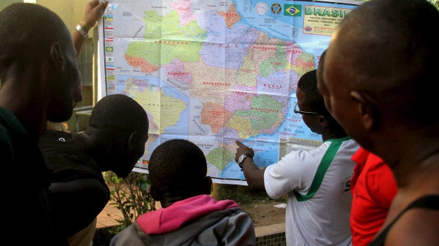 Decisão da Justiça abre caminho para que haitianos venham ao Brasil sem visto