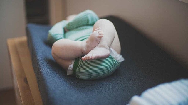 Pais antivacina perdem custódia de bebê doente na Nova Zelândia