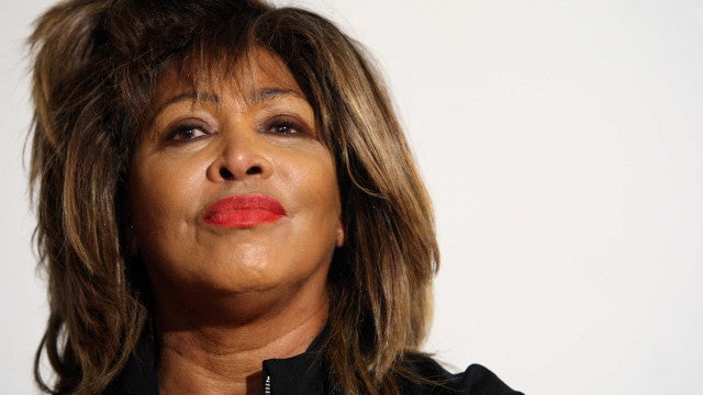 Devastada, Tina Turner reage à morte do filho mais novo
