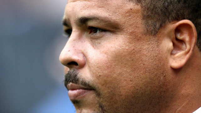 Cancelei compromissos pois a derrota me deprimiu, afirma Ronaldo
