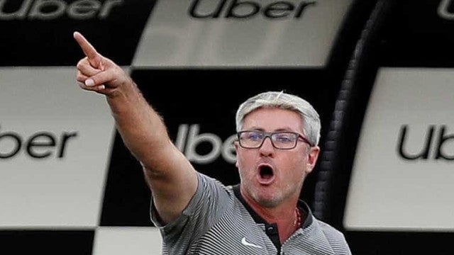 Odair Hellmann testa positivo para covid-19 e fará planejamento virtual no Santos