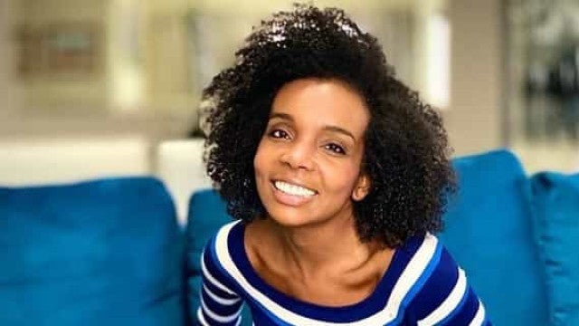 Ex-BBB Thelminha rebate coluna de Leo Dias e diz que vai processá-lo por ‘fake news’