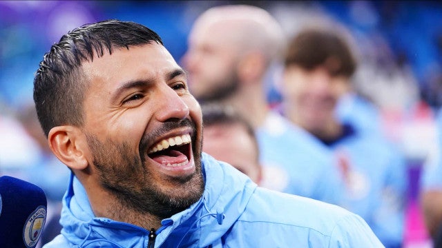 Agüero visita treino da Argentina a três dias da final da Copa do Mundo