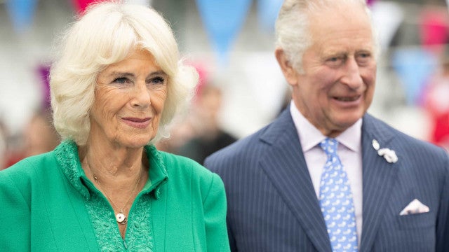 Veja o postal de Natal de Charles III e Camilla (o primeiro como reis)