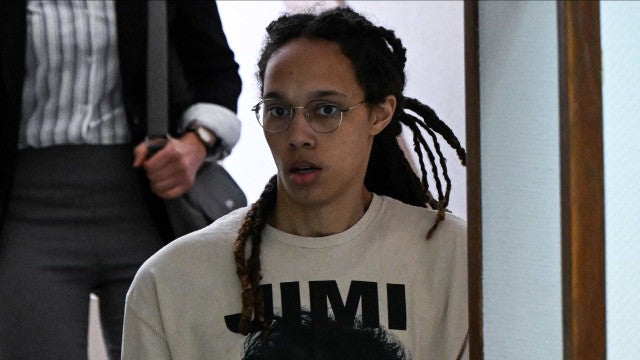 Brittney Griner desembarca nos EUA após ser libertada pelo governo russo